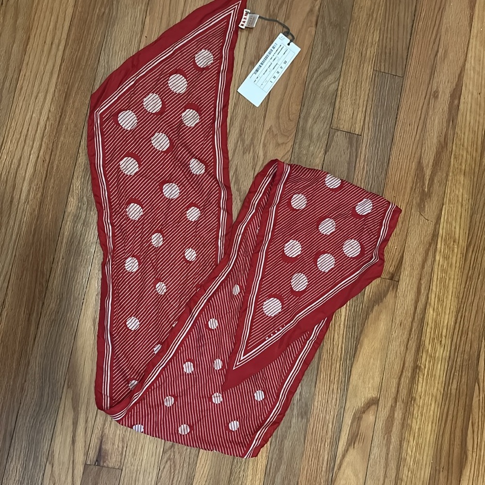 Marni vintage spring 2006 collection 100% silk Red Geometric Scarf NWT 62inches